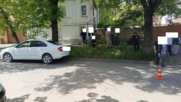 Школьница перебегала дорогу и попала под машину в Кисловодске