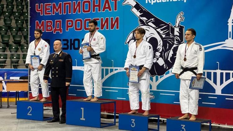Полицейский со Ставрополья стал призёром чемпионата МВД России по дзюдо