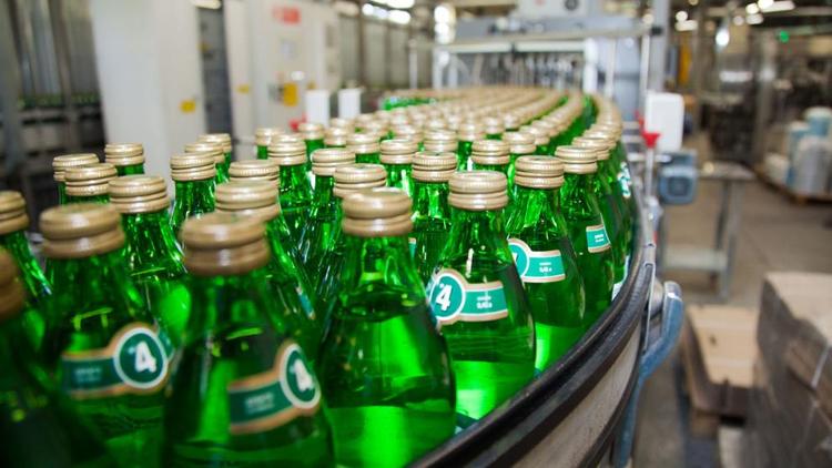 Более миллиона бутылок минеральной воды разлили в Предгорном округе Ставрополья в 2021 году