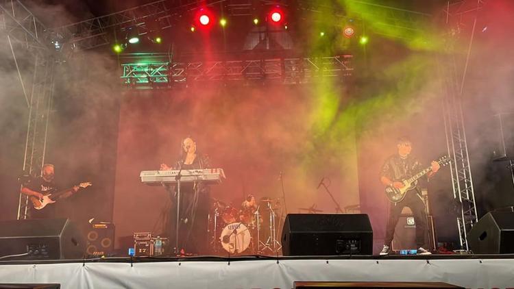Рок-группа из Луганска исполнила гимн России в Кисловодске 4 ноября