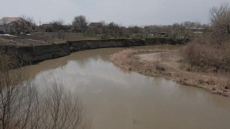 Уровни воды в реках Ставрополья ниже критических значений на 1-4 метра