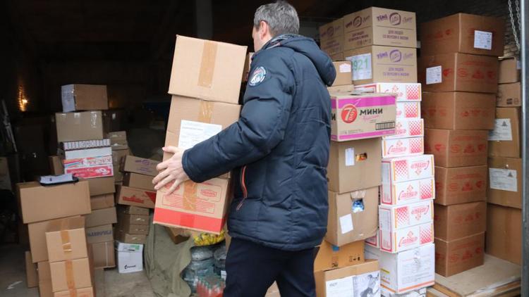 4,5 тонн гуманитарной помощи отправили ставропольцы в ДНР и ЛНР