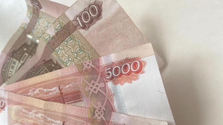 На Ставрополье опровергли информацию о повторном получении выплаты на школьников