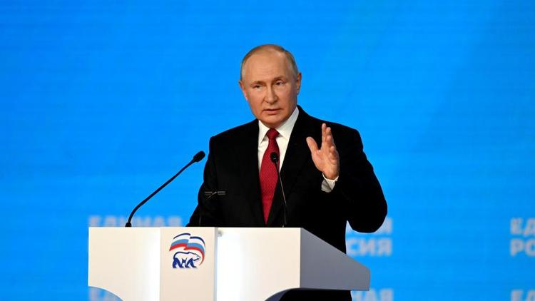 Владимир Путин принял участие во втором этапе XX съезда «Единой России»
