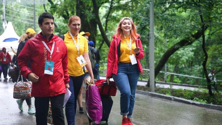 Волонтёры на Ставрополье помогают медикам в период пандемии