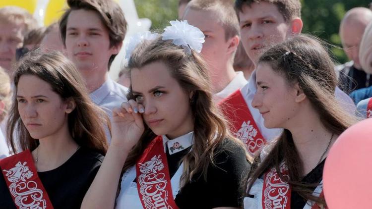 Последний звонок прозвучит для 11 тысяч школьников Ставрополья