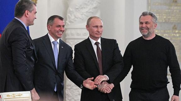 Крым и Севастополь вошли в состав России