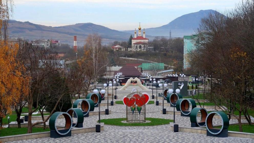 На Аллее любви в Железноводске подросток инспортил элементы обновленной инфраструктуры