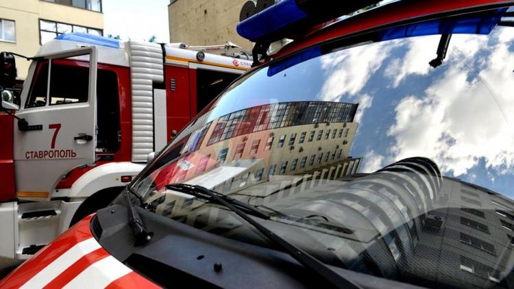 Пожар на улице Артёма в Ставрополе локализован