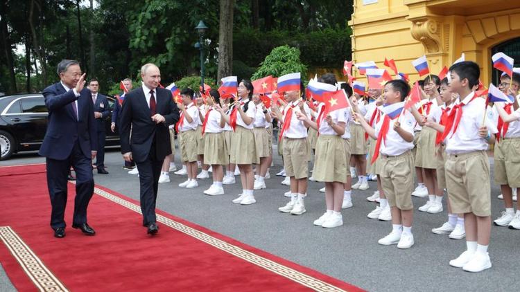 Владимир Путин: Укрепление партнёрства с Вьетнамом в числе приоритетов России