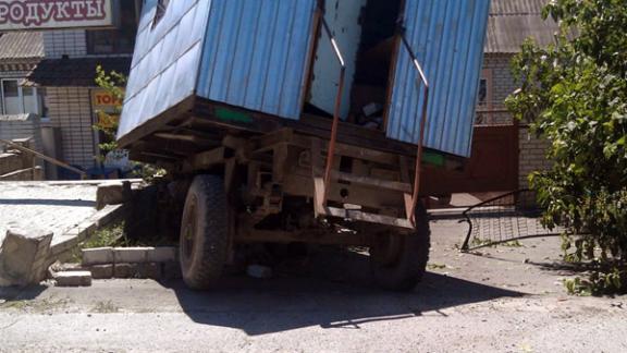 Оторвавшийся прицеп от грузовика задавил мужчину в Невинномысске