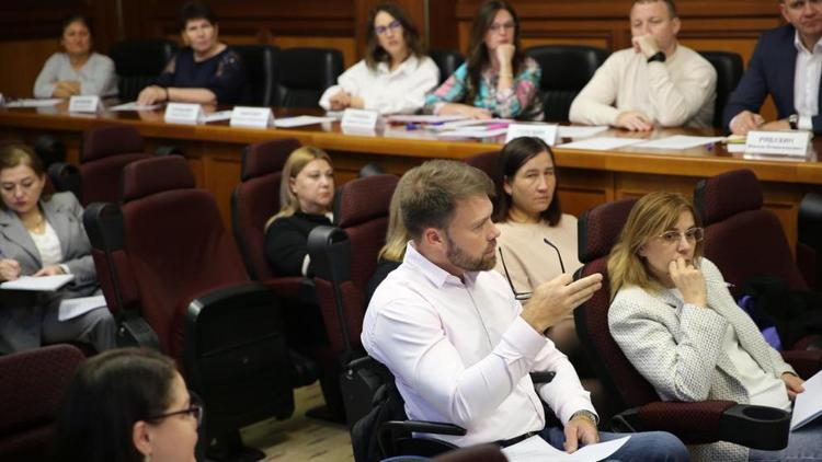 В Ставрополе в 14,8 раза выросли расходы на адаптацию жилья для людей с ОВЗ