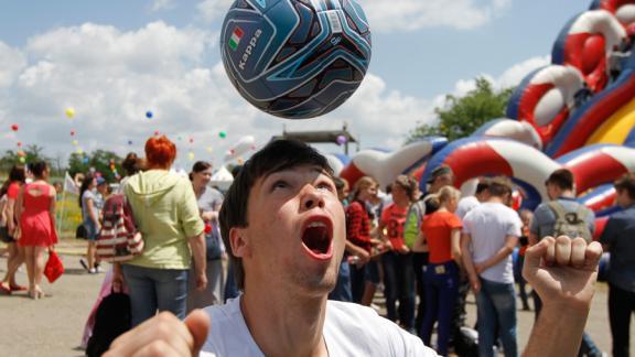 Благотворительный фестиваль «Радуга» в Апанасенковском районе в самом разгаре