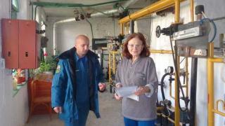 Пожарные и коммунальщики проводят в Грачевском районе противопожарную операцию