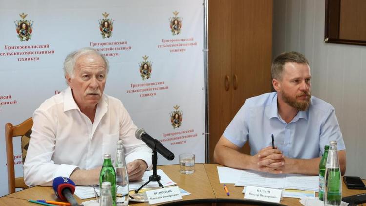 Краевые депутаты обсудили вопросы подготовки кадров для АПК Ставрополья