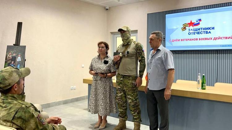 40 удостоверений ветерана боевых действий выдали в ставропольском фонде «Защитники Отечества»
