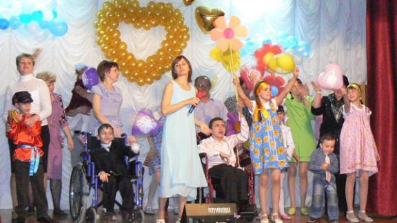 Смотр художественной самодеятельности среди коллективов учреждений соцобслуживания прошел в Ипатово