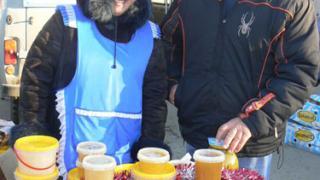 Романтика пчеловода: мед и яд