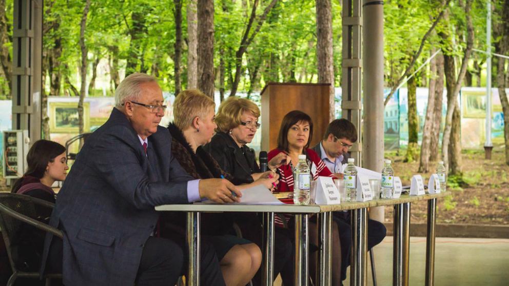 В Пятигорске на семинаре-совещании обсуждали проблемы детей