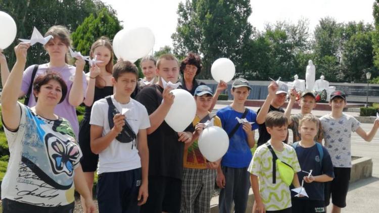 В Александровском округе почтили память детей-жертв войны в Донбассе