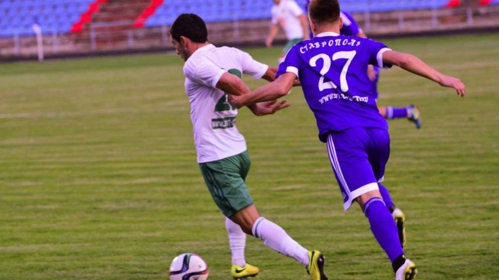 Футболисты «Динамо» сломили сопротивление махачкалинских «орлов»