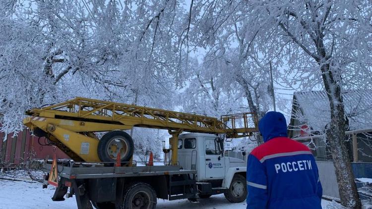 Подачу электричества восстанавливают в Предгорном округе Ставрополья