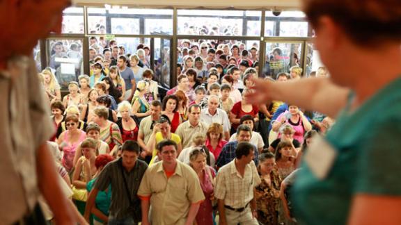 Работники и работодатели нашли друг друга на ярмарке вакансий в Ставрополе