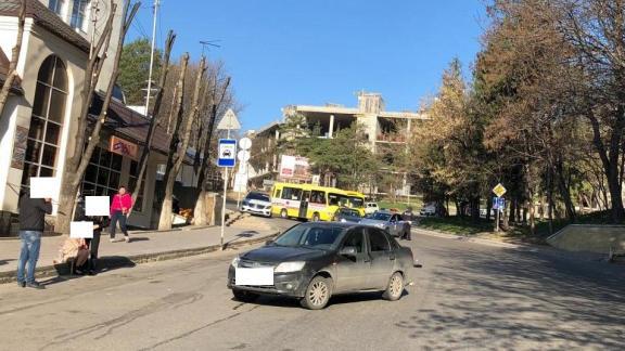 В Кисловодске 82-летняя женщина попала под колёса «Гранты»