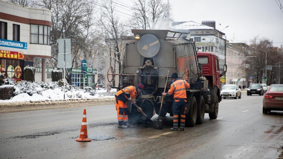 Ямочный ремонт дорог стартовал в Ставрополе