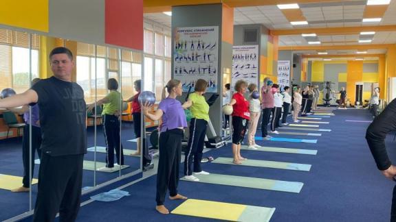 Санатории Кисловодска отметили День здоровья массовой зарядкой