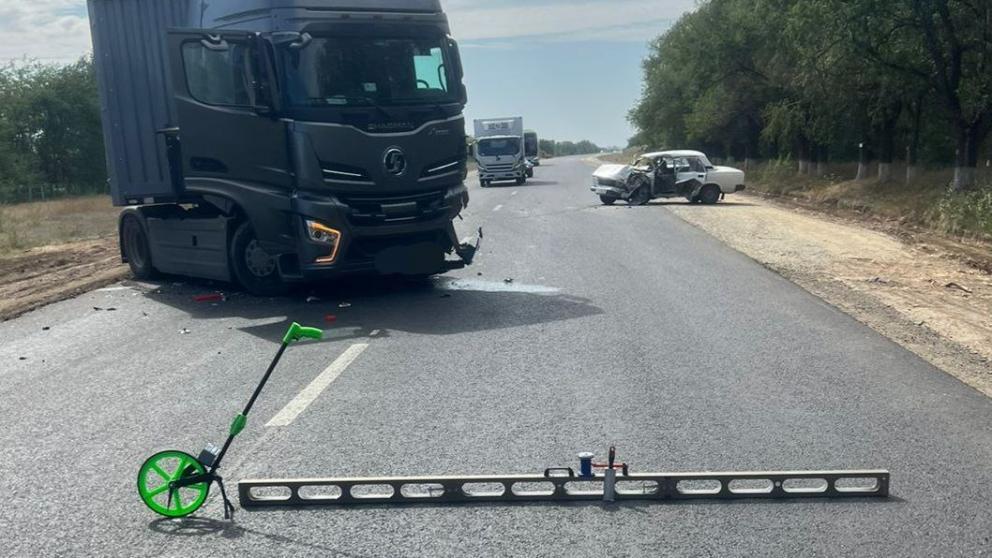 Пожилой водитель потерял сознание за рулём и погиб в Труновском округе