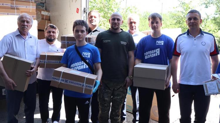 Депутаты Ставрополья доставили груз луганским медикам