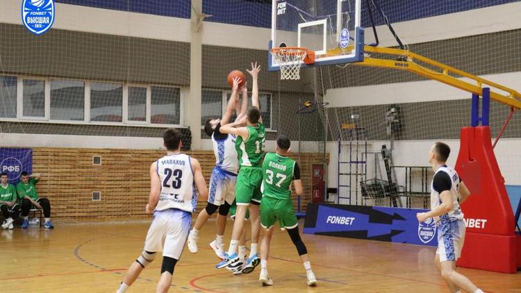 Ставропольские баскетболисты в Адыгее поделили очки с динамовцами