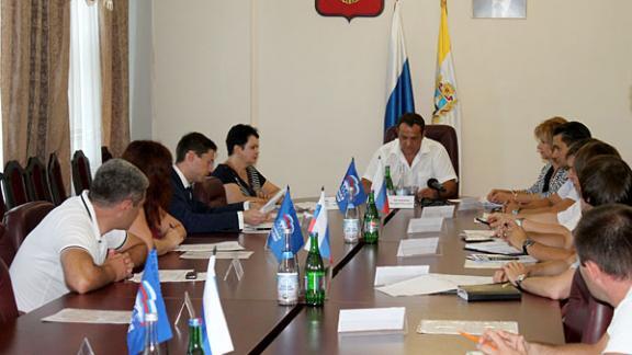 На Ставрополье заработала мониторинговая группа по реализации нового закона о торговле