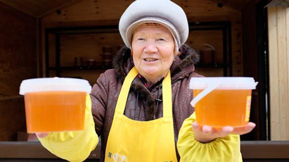 На Курортной площади Железноводска гостей угостят мёдом