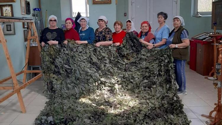 Волонтёры Петровского округа Ставрополья доставили груз бойцам СВО