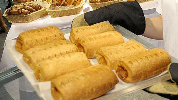 Пятигорские студенты получили дипломы международного конкурса кондитеров