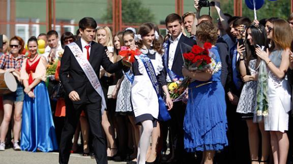 Последний звонок прозвенел в школах Ставрополья