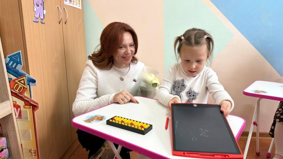 «Единая Россия» поздравила воспитателей Ставрополья с профессиональным праздником 