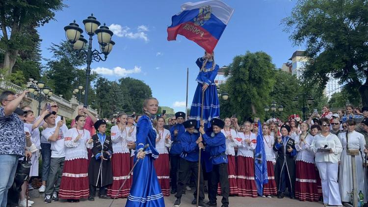 Парад национальностей объединил в Кисловодске более 20 тысяч гостей