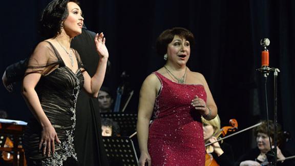 «Звуки и ароматы Парижа» порадовали зрителей Ставропольской филармонии