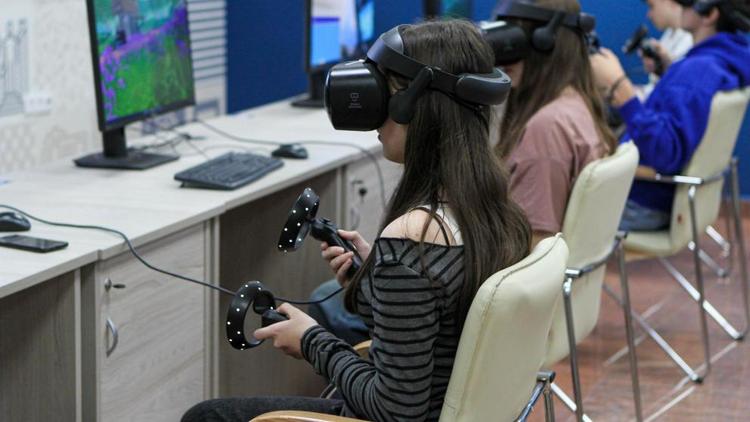 Школьников Ставрополья ознакомили с профессиями на ведущих предприятиях