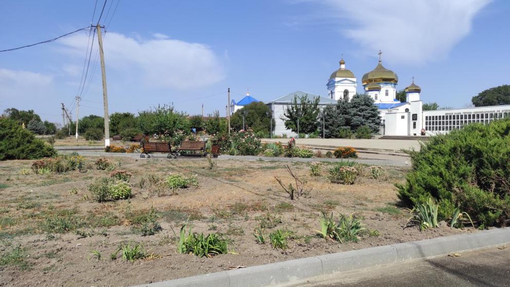 На Ставрополье благоустраивают центр села Безопасного