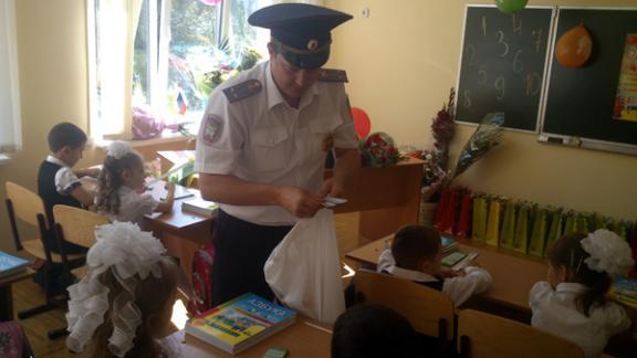 Ставропольских первоклассников посвятили пешеходы