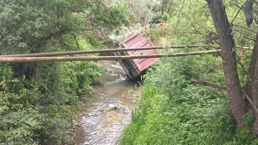 Большегруз упал в реку после ДТП в Предгорном округе Ставрополья