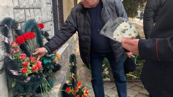 Память погибших коллег почтили сотрудники и ветераны Кочубеевского отдела МВД России