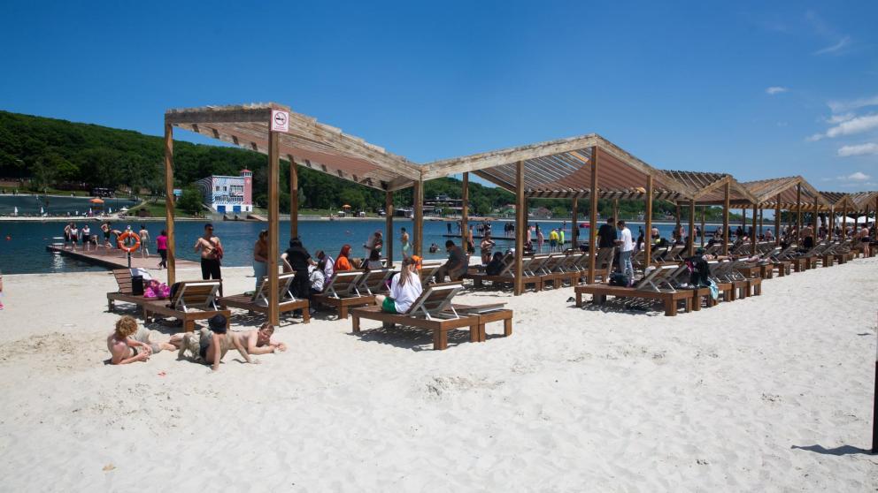 Более 100 происшествий отработали спасатели на Комсомольском пруду Ставрополя