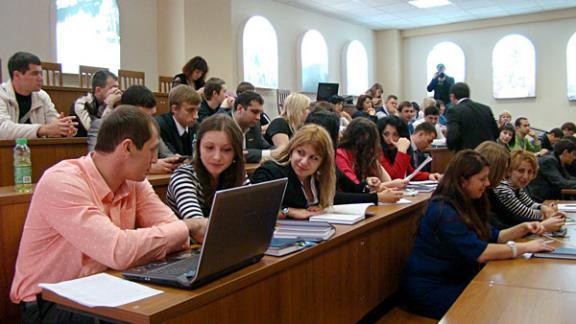 Молодежный «Профсоюзный авангард» собрался в Пятигорске