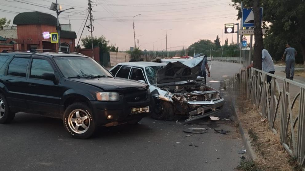 Несовершеннолетний водитель автомобиля попал в ДТП в Невинномысске