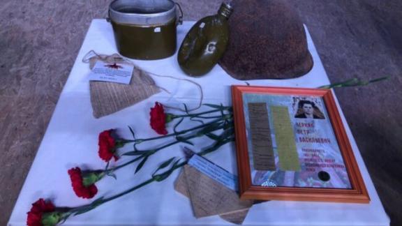 Родственники пропавшего воина Великой Отечественной из Арзгирского района получили его личные вещи